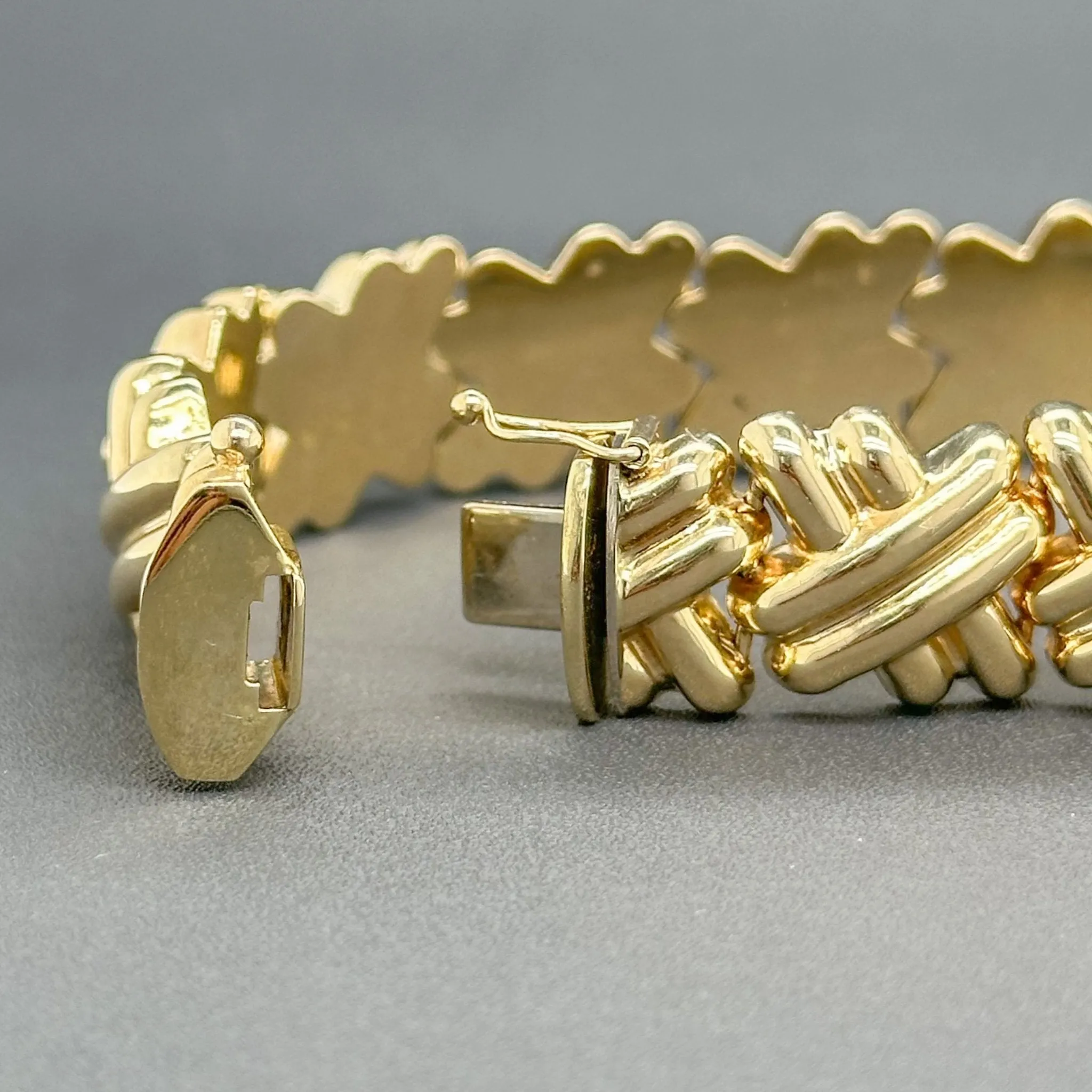 Estate 14K Y Gold X Link Bracelet 17.45