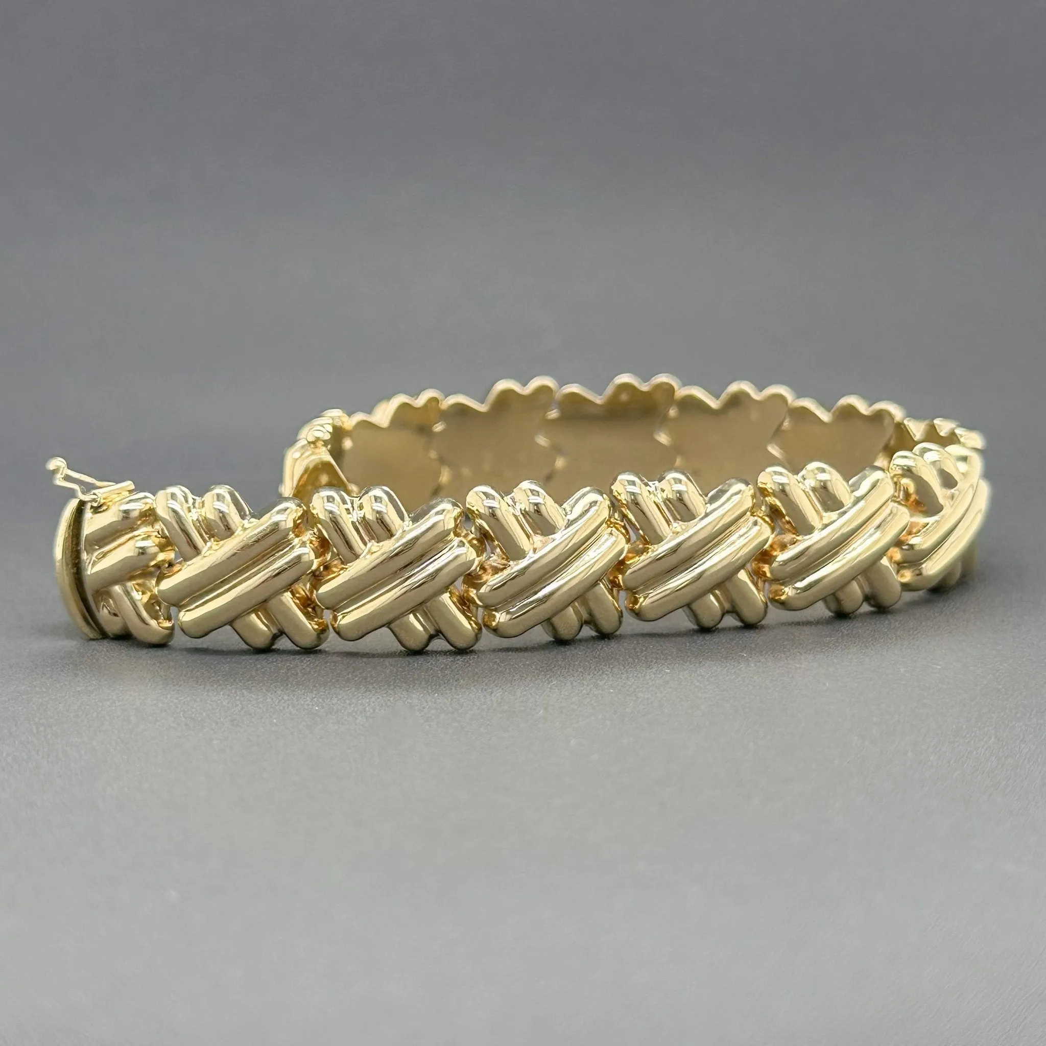 Estate 14K Y Gold X Link Bracelet 17.45