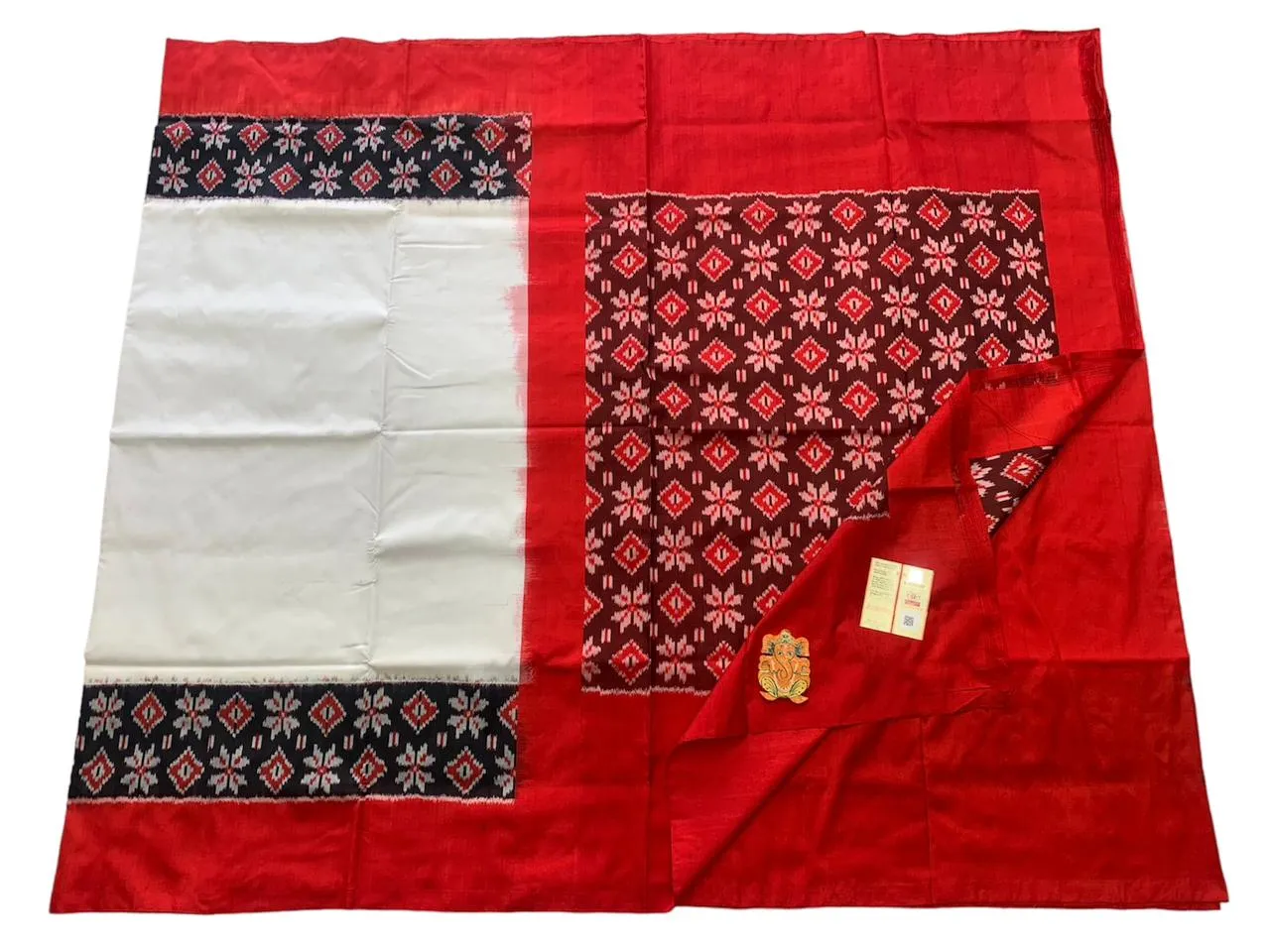 Exclusive Pochampally Ikkat Silk Saree for Women-POCH001WR