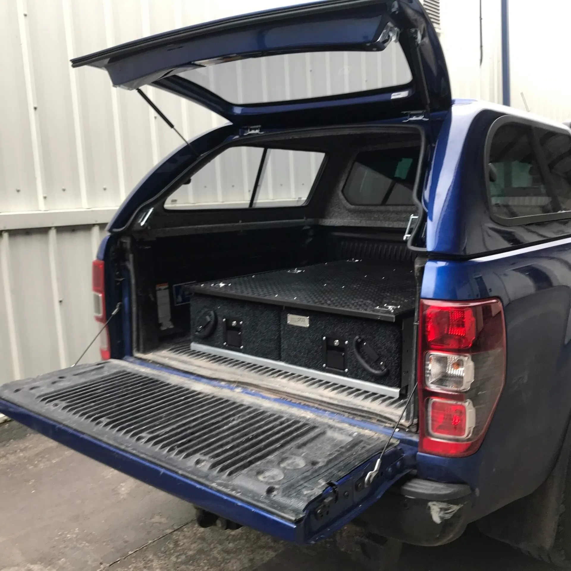 Fixed Rubber Topped Twin Drawer System