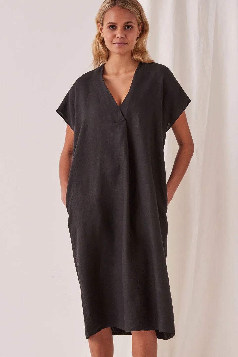 Freya Linen Black SS Dress