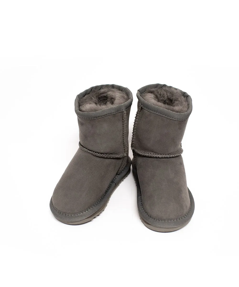 Kid's UGG Classic Short