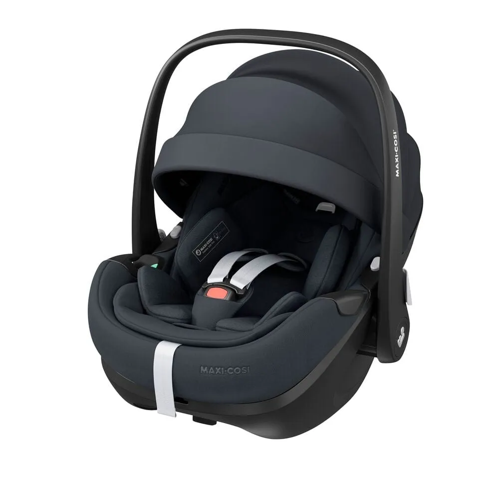 Maxi Cosi Pebble 360 PRO Car Seat and Base - Essential Graphite