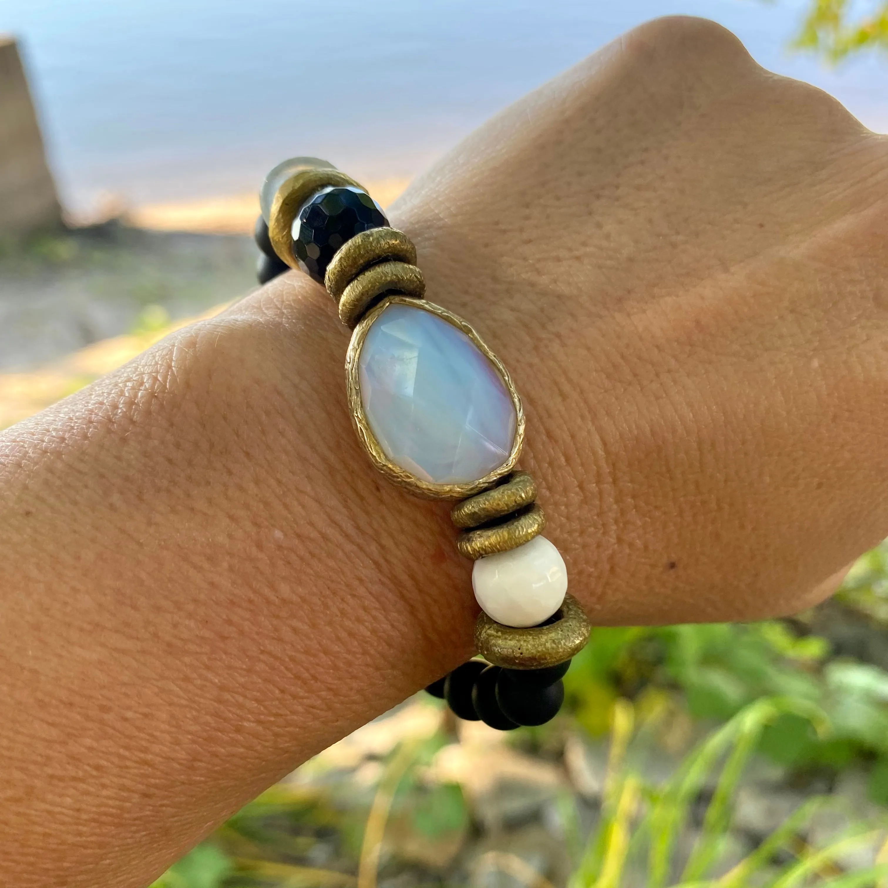 Opal Glass Bezel White Shell Onyx Bracelet Mala