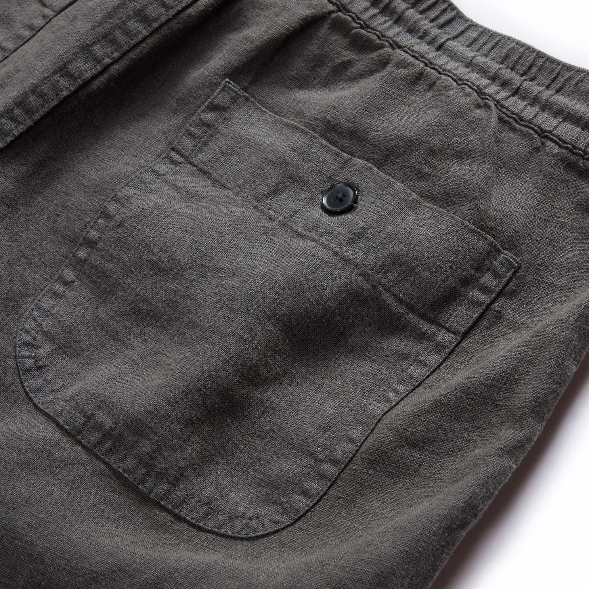 The Apres Short in Granite Hemp